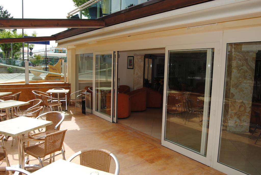 Hotel Bamar Pinarella Exterior foto